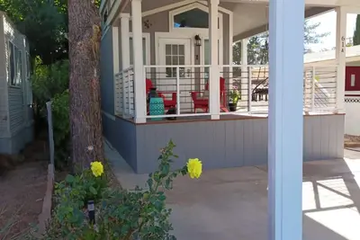 Image de Cozy 1Bedroom Tiny home with, WiFi + Amenities near Recreation + National Parks