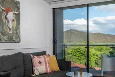 Image de Awesome Brooklyn Inspired Stay - Mt Ainslie View