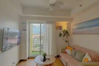 Image de Cozy 1-bedroom condo in wonderful Quezon City with WiFi, Ac, Pool view, Netflix