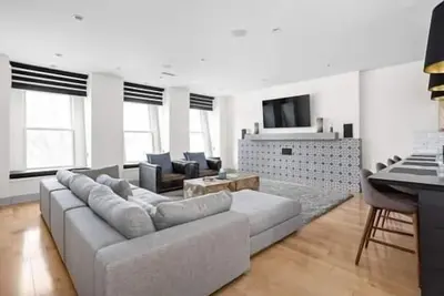 Image de Home Sweet Home at Delaware Loft-2br/2. 5 Ba Townhome w/ Rooftop Deck