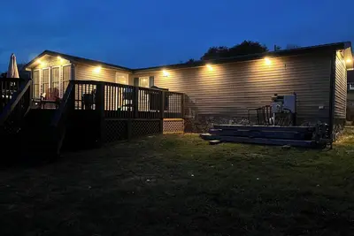 Image de Cozy 2-bedroom house in nice Moneta with WiFi, Ac, privacy and convenience.