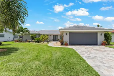 Image de Seaside Villa Waterview south-facing, perf. location Sw Cape, heated pool, kayak