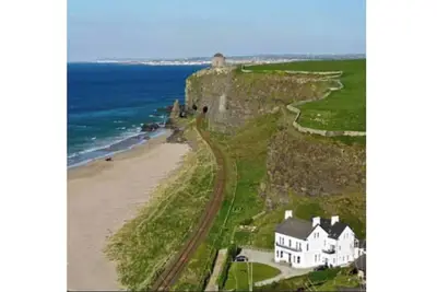Image de Downhill Beachhouse Exclusive Use