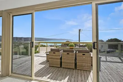 Image de Majestic Views - Boasts stunning 180-degree views