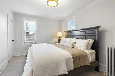 Image de Simply Modern and Cozy Stay