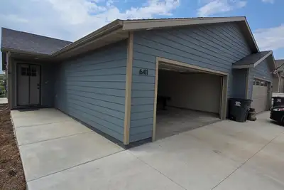 Image de Charming 3-bedroom townhome with Ac and WiFi in wonderful Box Elder