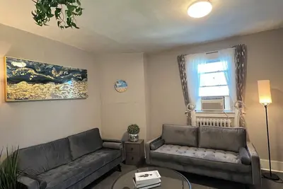 Image de Renovated gem in central Buffalo near downtown