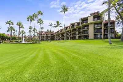 Image de Steps to the Beach w/ Ocean View - Kamaole Sands 5-304