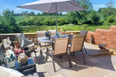 Image de Ideal for small groups - Thorner/ Leeds 3 Bed cottage - with fantastic views