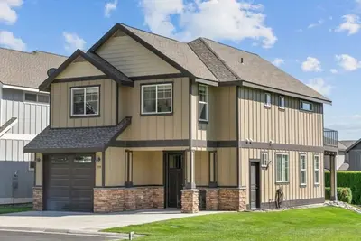 Image de Crescent Bar 4/Bd 3/Ba House! Close to Gorge Concerts, Wine Tasting & River!