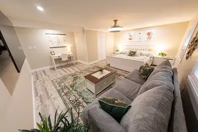 Image de Extra large 1 Bedroom apartment!