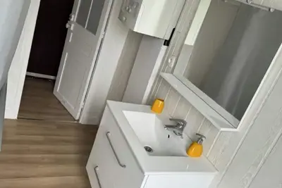 Image de jolie 2 pieces cosy en plein coeur de paris