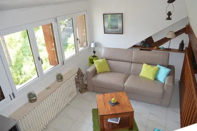 Image de Le Nid du Lac, appartement au bord du lac avec vue lac et plage privée