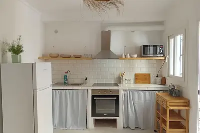 Image de Elegant and peaceful apartment on a  5 minute walk from the sea.