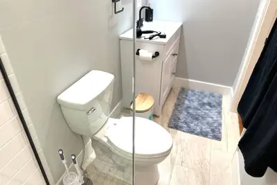 Image de Charming 3-bedroom townhome with Ac and WiFi in Framingham