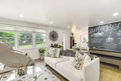 Image de Fire Pit & Gazebo - Luxe Severn Family Home!