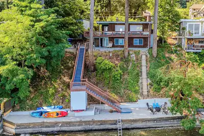 Image de Waterfront Vashon Island Home, Beach Access & View