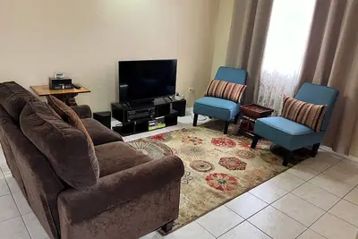 Image de Large 2-bedroom apartment in Saint John's with A/C and close to the city center.