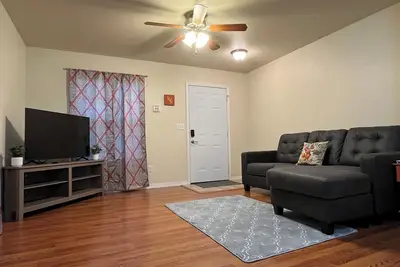 Image de Beautiful Home in West Plains, 2Bed 2Bath, New Furniture