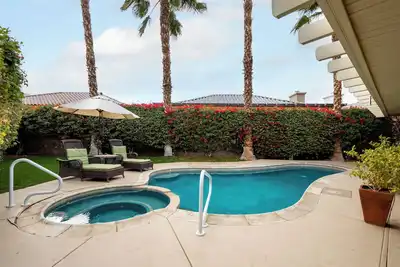 Indian Palms Oasis | Just a Walk to Festivals!