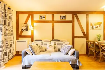Image de Appartement centre-ville avec piscine  et sauna