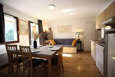 Luchon Proche Parc Du Casino - T3 Balcon - Parking - Lv - Ll
