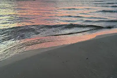 Image de Charming 3-bedroom cottage in adorable Caseville with Beach Access, Ac, and WiFi