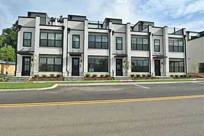 Image de Rooftop w/ River Views - 9 min Neyland