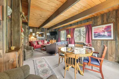 Image de Rustic Home w/ Deck & Grills on Williamson River!