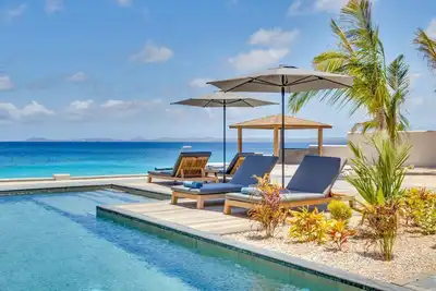 Image de Kas Binti - exclusive 4 bedroom oceanfront villa