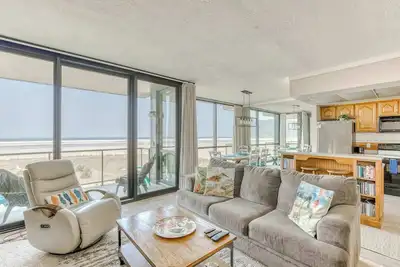 Sand & Sea (302) Wave Watcher - Beachfront Balcony