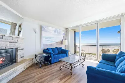 Sand & Sea (602) Beach Palette-Artsy Beachfront Dog Friendly