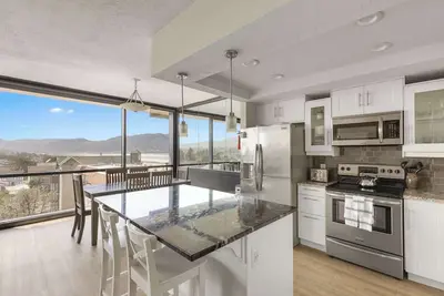 Image de Sand & Sea (614) Tillamook Vista – Top-Floor Lux