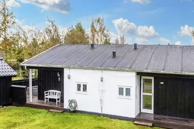 Image de \"Amila\" - 950m from the sea by Interhome