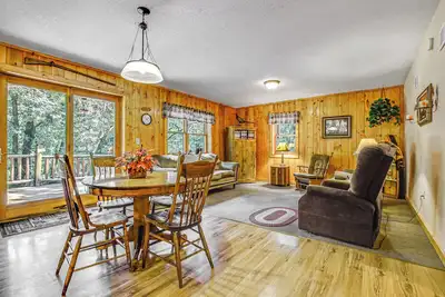 Image de Peaceful Wautoma Retreat w/ Deck on 10 Acres!