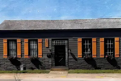 Image de Charming 2-bedroom pet-friendly duplex in fabulous Newburgh with Hot Tub