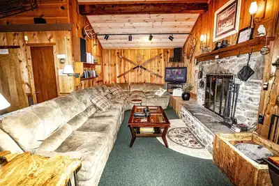 Image de Spacious 8-bedroom house in Killington, Only 2 1/2 miles to ski lodge