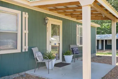 Image de Enid Lake's charming 3-bedroom cabin with WiFi and Ac in quaint Plum Point