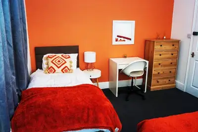 Image de The Private Villa, Northampton Centre, Sleeps 12