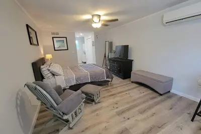 Image de 3 mins to All Things Waco: Casita