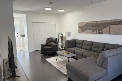 Cozy Condo in Baylor Bubble