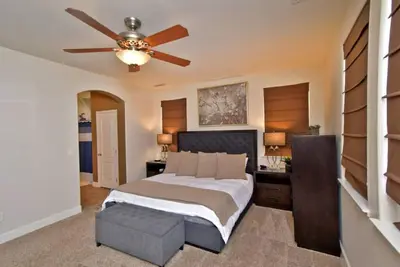 Image de 4br, 20 min to Lake Tahoe & Reno, King Bed, Garage