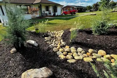 Image de Sunset Rose - Historic Newnan, Views, King Master, 3-bedroom Cottage, Game Room