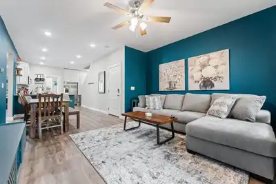 Image de Luxury Condo / Pool / Game Room / Grill / Pets