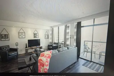 Image de Cozy 1-bdrm condo with fitness newly remodeled room in gorgeous Downtown Tulsa