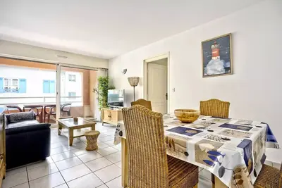 Image de Arcachon Centre, Beau T3 Avec Loggia Et Parking A 400 M De La Plage!