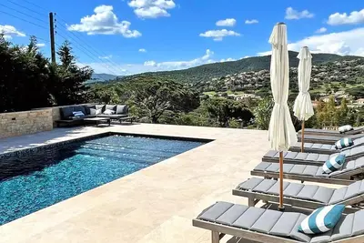 Image de Villa 6 pièces - 10 personnes (8 adultes max) - Piscine privée - Climatisation - WiFi - Sainte Maxime