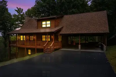 Image de Restoration Retreat 3-Bedroom Cabin Mountain Views in Sevierville, Tn 1. 5 Miles to National Park