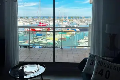 Image de T2 tout confort avec vue bassin – 4 personnes