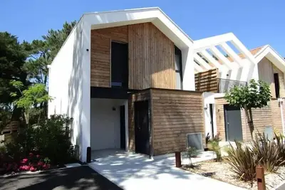 Image de Maison mitoyenne dans belle résidence neuve, piscine collective à Lacanau Océan